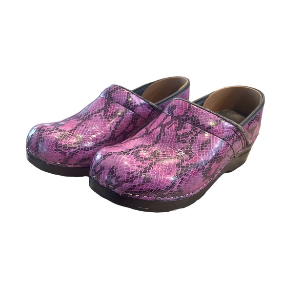 Dansko Women’s Clogs Size 38 Rare Color Combo - Picture 1 of 9